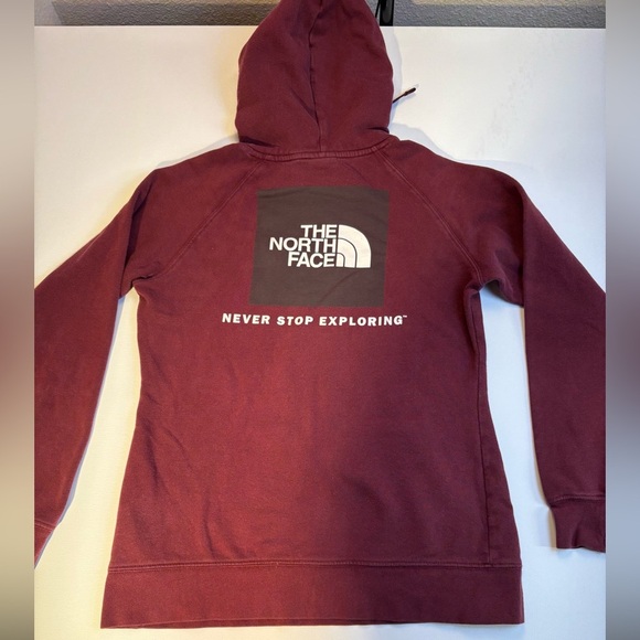 The North Face Box Logo Hoodie Womens Small Burgundy Pullover Sweatshirt - Picture 3 of 6